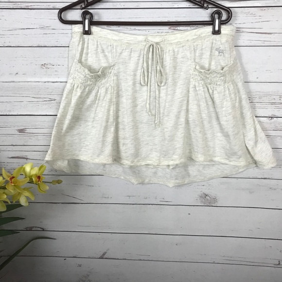 Abercrombie & Fitch Dresses & Skirts - Abercrombie & Fitch Grey Cream Pocket Skirt - G8